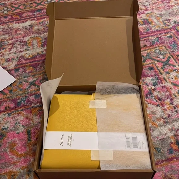 Fofax Finsbiry Mustard Yellow 2025 Leatherr Organizer - Picture 8 of 10